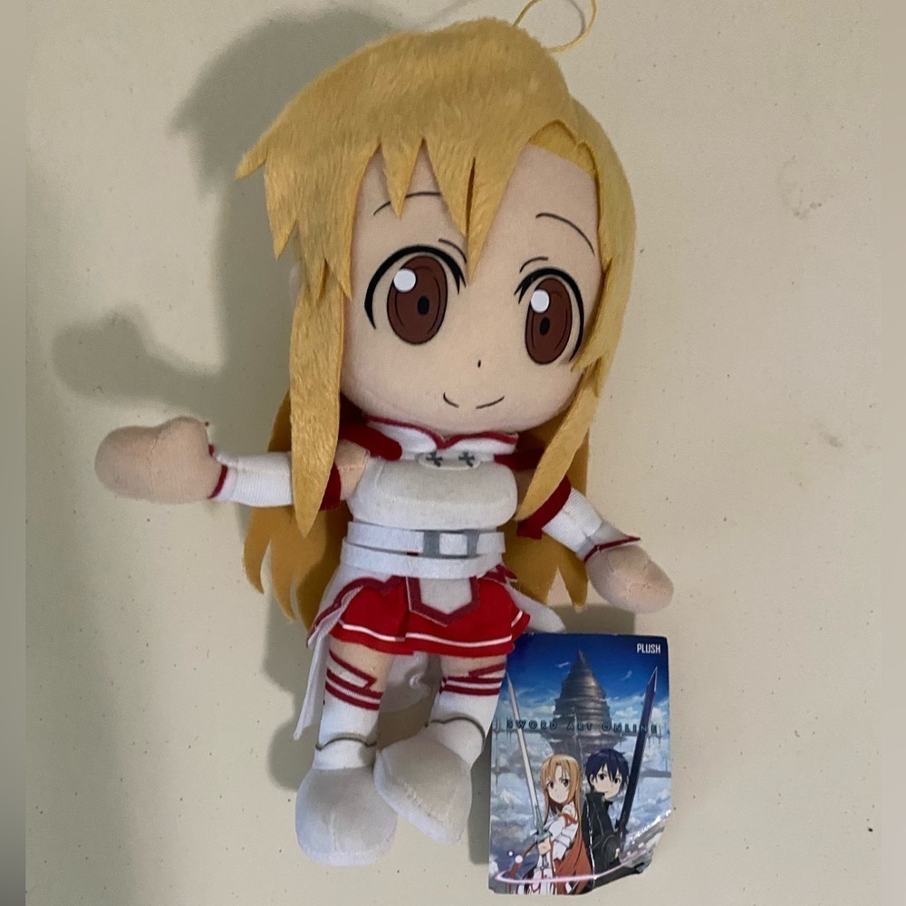 Lush Sword Art Online Plush with Blonde and Black Details - Picture 2 of 4